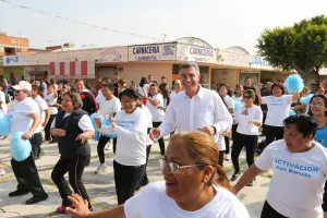 Tony Gali acerca servicios municipales a vecinos de San Bartolo