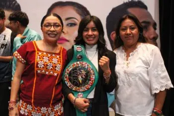 Gaby “La Bonita” Sánchez participó en el foro “Haciendo Equipo por la Paz” en Chimalhuacán en Edomex