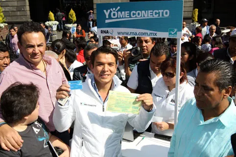 Panal festeja que no cargará con el marinismo