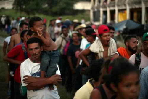 Caravana Migrante avanza hacia Donají, Oaxaca