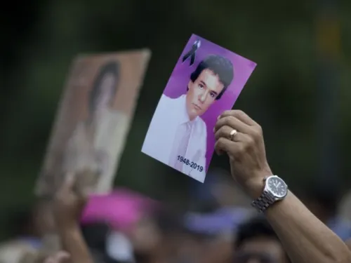 Fans despiden a José José en Miami