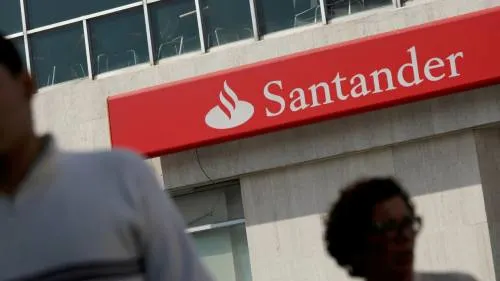 Santander quiere el control total de su filial en México
