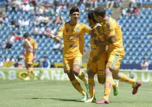 Puebla vuelve a las andadas; tropieza como local ante Tigres