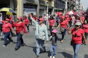Antorcha provoca caos vial durante manifestación de hoy
