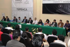 Primero ciudadanos que partidos, señalan diputados en Foro Ciudadano en Tepeaca