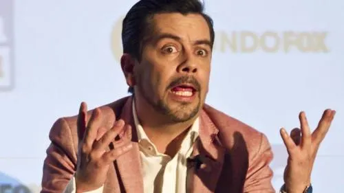 Carlos Espejel estalla contra Televisa y le manda contundente mensaje