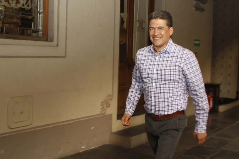 Recomienda MBH a Cruz Bermúdez enfrentar a la ley