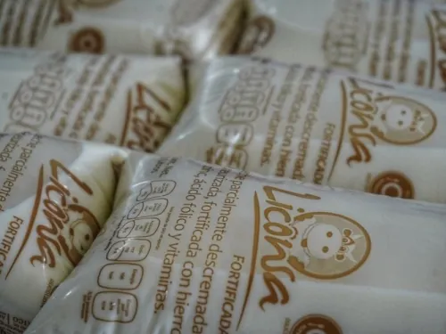 Retraso en entrega de leche Liconsa por falta de bolsas