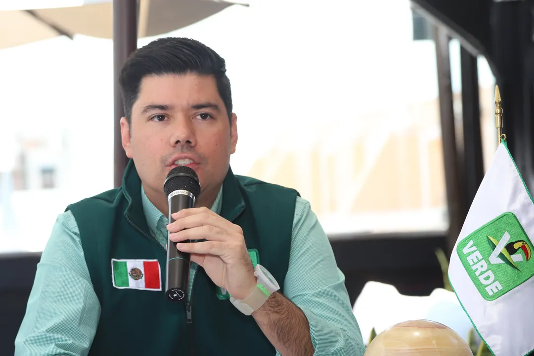 Jimmy Natale ya no defiende a MC, ahora propone que se pague el maltrato animal con croquetas