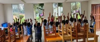 Egresada Ibero Puebla crea proyecto para ayudar a infancias en alto riesgo 