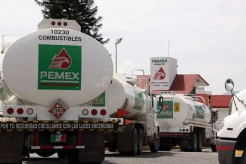 INAI ordena a Pemex revelar lugares de depósito de combustible asegurado