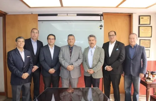 Habrá inclusión de constructores poblanos en la obra pública estatal