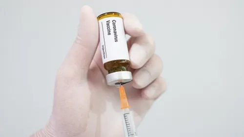 Rusia desarrolla vacuna vía nasal contra el coronavirus COVID-19