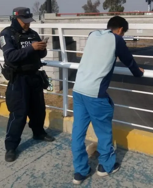 Policía Auxiliar de Puebla frustró intento de suicidio en ciclovía