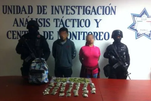 Policía Estatal aseguró a dos personas por delitos contra la salud