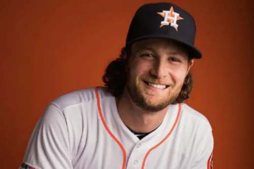 Gerrit Cole firma contrato con Yankees de Nueva York por 324 millones de dólares