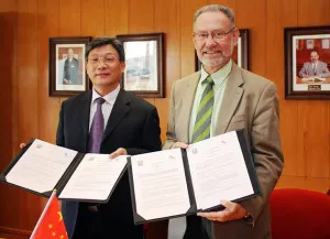Estrecha Ibero lazos académicos y culturales con Universidad de Shaoxing