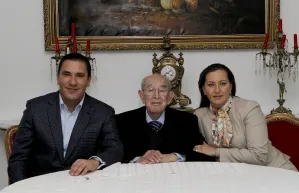 Moreno Valle celebra cumpleaños acompañado por su familia