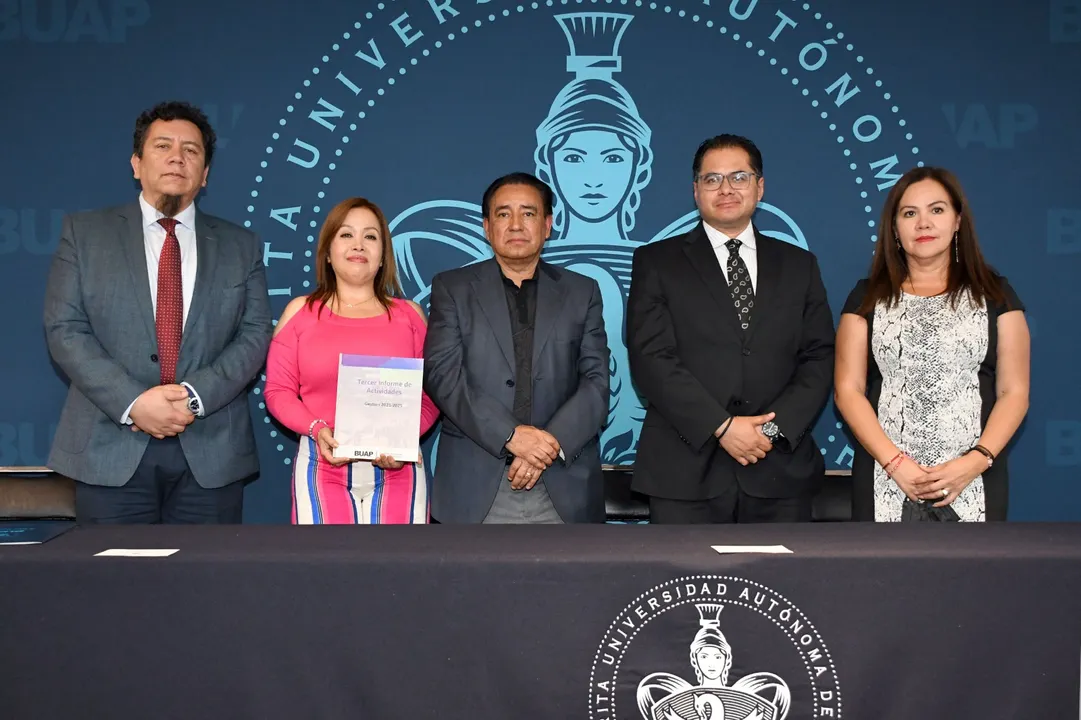 Informe de Labores en Facultad de Ciencias de la Comunicación