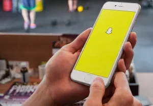 Puedes viajar gratis por el mundo si usas Snapchat