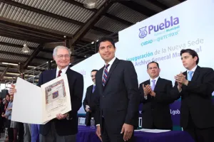 Eduardo Rivera inaugura instalaciones de Archivo Histórico Municipal