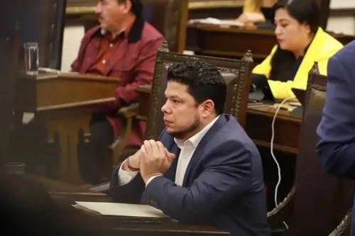 Biestro exige a Bracamonte que sea imparcial en Morena y no use el partido