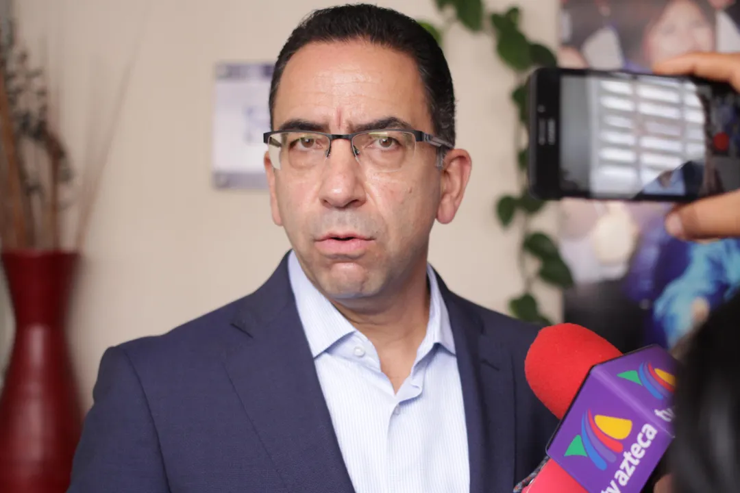 Lozano, con mejores números que Mier