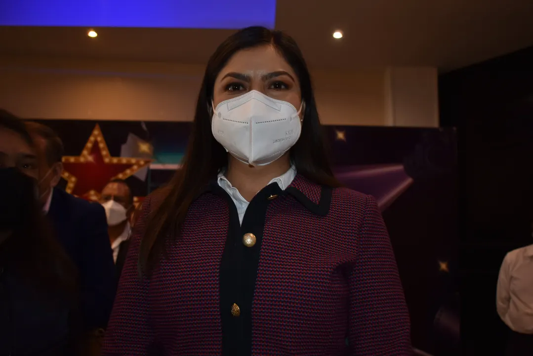 Con energías limpias, Clau Rivera logrará cobertura universal de alumbrado público en el municipio de Puebla