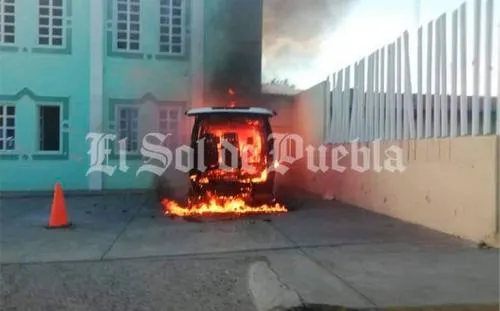 Un muerto y una camioneta incendiada, saldo de enfrentamiento en Cañada Morelos