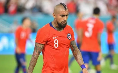 Arturo Vidal hace “ojitos” al América