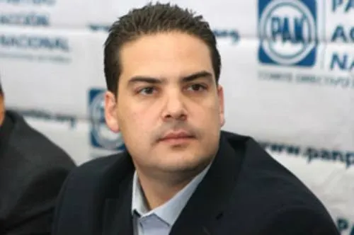 Va Mondragón como coordinador de campaña de Eduardo Rivera