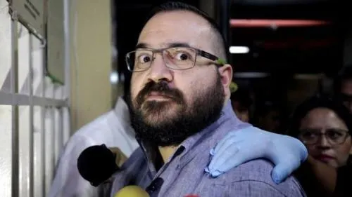 Interponen denuncia por sentencia contra Javier Duarte