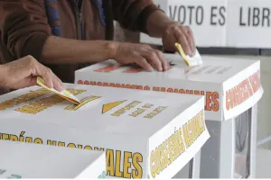 Sustituyen a funcionarios de casilla del PRD en 8 de 16 distritos