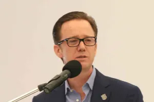 Intervienen quirúrgicamente a Luis Banck