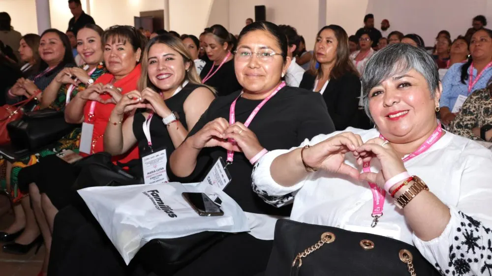 SEDIF promueve Casas Carmen Serdán y del Abue entre DIF Municipales