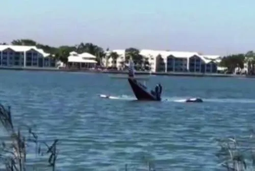 Mueren cinco personas tras caer avioneta en Palm Beach, Florida