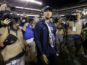 Tony Romo quedaría fuera por ocho semanas