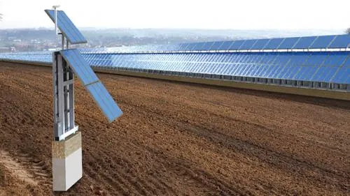 CFE se ampara contra las reglas para energías renovables