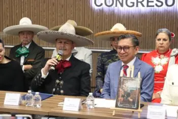 Diputado José Luis Figueroa encabeza presentación del libro “El Charro, Poesía y Sentimiento”