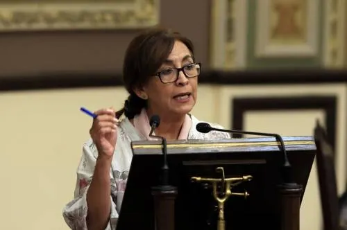 Proponen reforma a la Constitución para establecer votación para elegir a interino