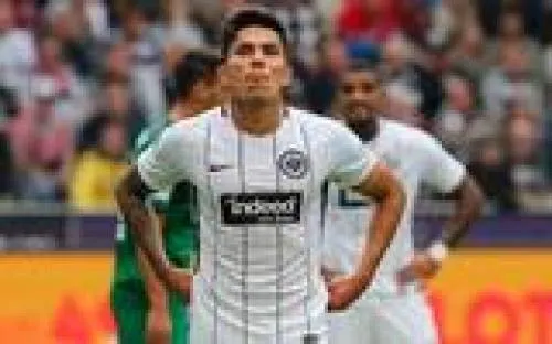 Carlos Salcedo rompe el silencio tras pelea campal con su familia en juzgado