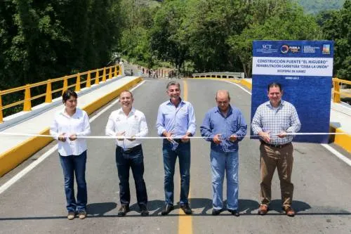Tony Gali garantiza conectividad, movilidad y agua para Xicotepec