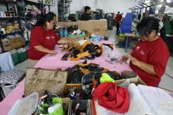 Impulsa Gobierno de Puebla proyecto para procesar piel y fortalecer industria del calzado