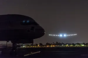 VUELO SOLAR ALREDEDOR DEL MUNDO