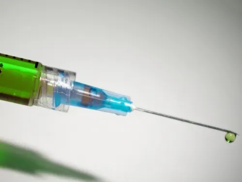 Crean vacuna contra el cáncer de mama; funcionó en una mujer
