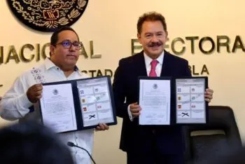 Recibe Ignacio Mier constancia de senador electo
