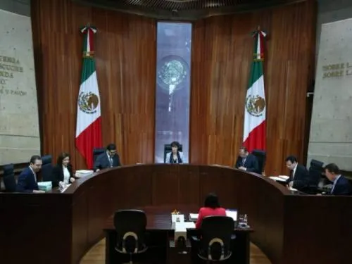 Crea TEPJF comisión especial para analizar multa a Morena por fideicomiso