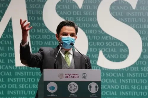 Personal de salud es prioridad para recibir vacuna contra COVID-19;  no se permitirá influyentismo