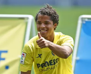 Giovani dos Santos, descartado en duelo contra Atlético de Madrid