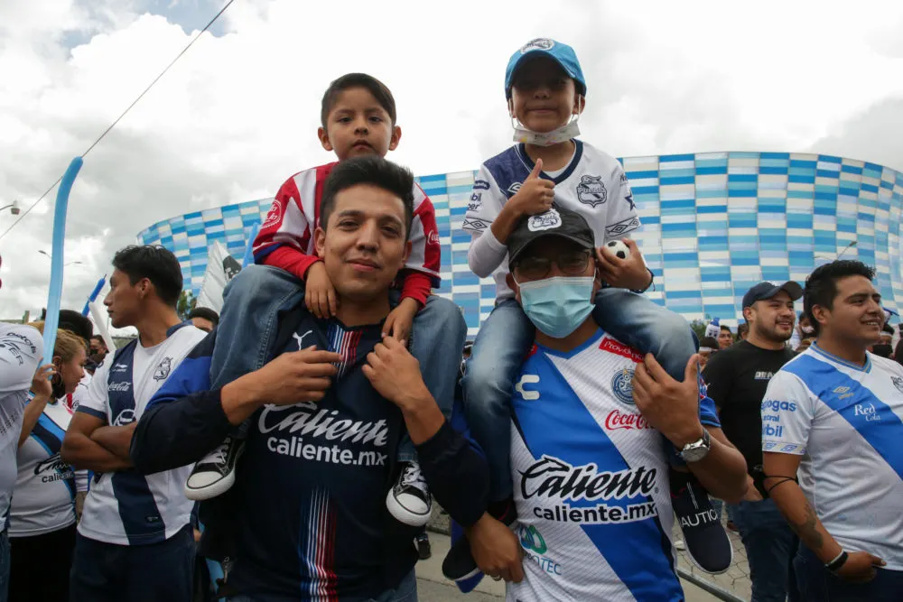 Aficionados previo al encuentro entre Puebla y Chivas/ Foto: Daniel Casas/ ES imagen.mx
